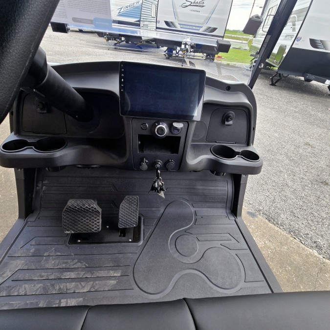 2025 Activ EV Pulse 4 Seater 10