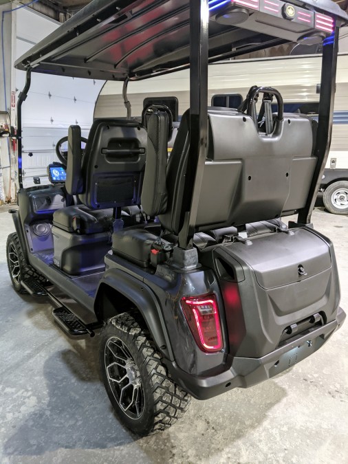 2025 Evolution Maverick 4 PLUS 4