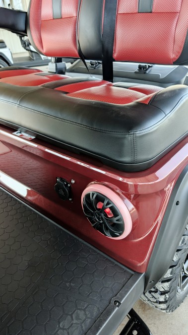 2025 Maverick 4 PLUS 7