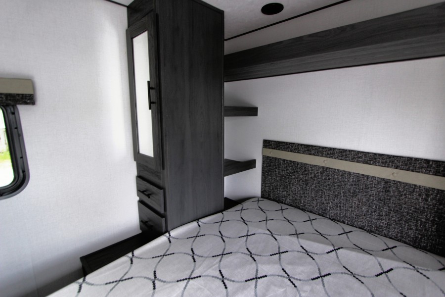 2025 Dutchmen Aspen Trail 360TH LOFT 21