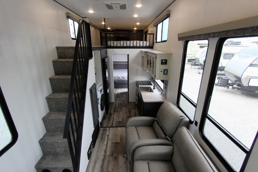 2025 Dutchmen Aspen Trail 360TH LOFT 9