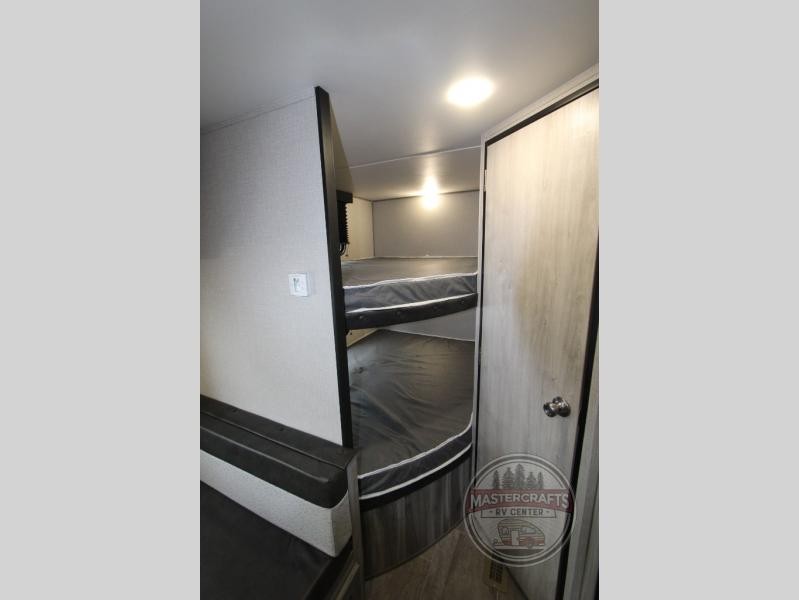 2022 Chinook DREAM D260BH 12