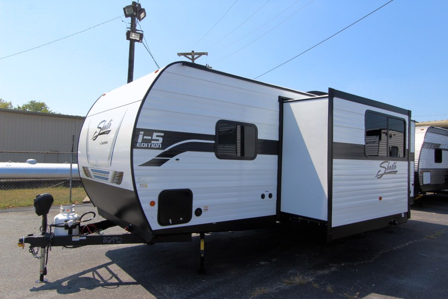 2025 Shasta I 5 525BHS 4