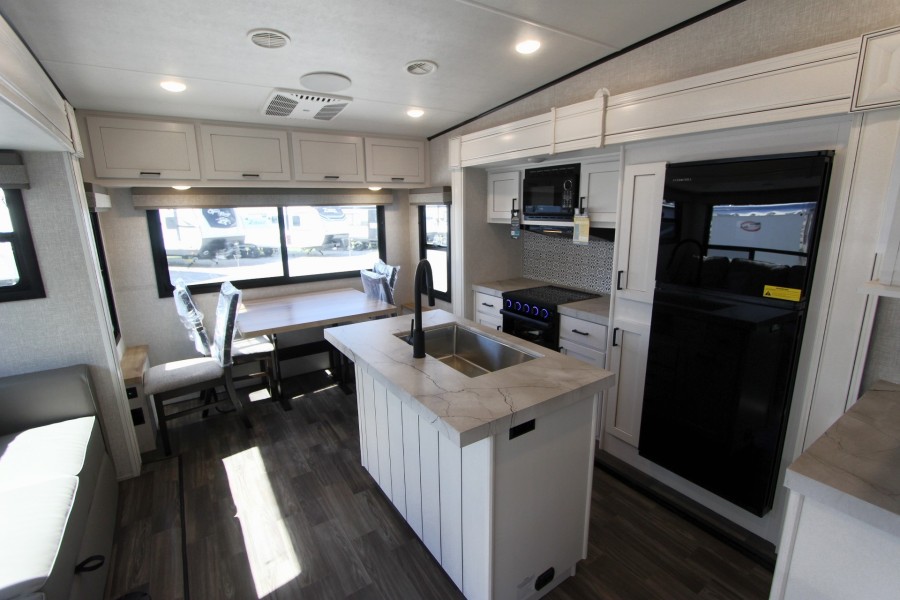 New 2024 Highland Ridge Open Range 304BHS Fifth Wheel For Sale