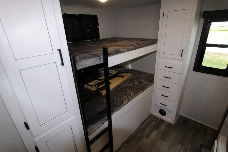 New 2024 Highland Ridge Open Range 321BHS Travel Trailer For Sale