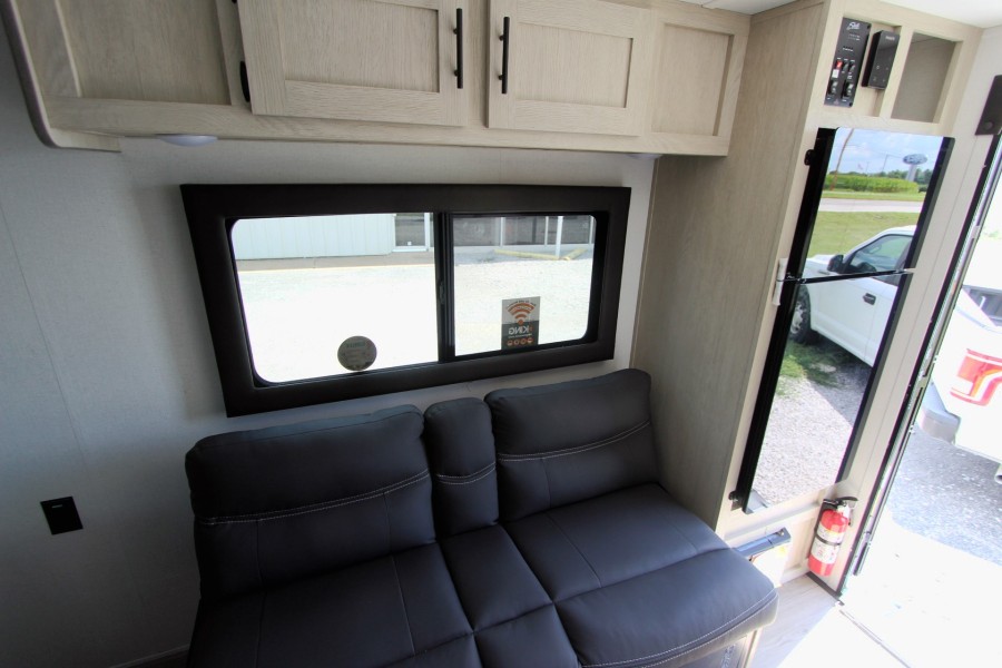 2025 Shasta Compact 16RE 8