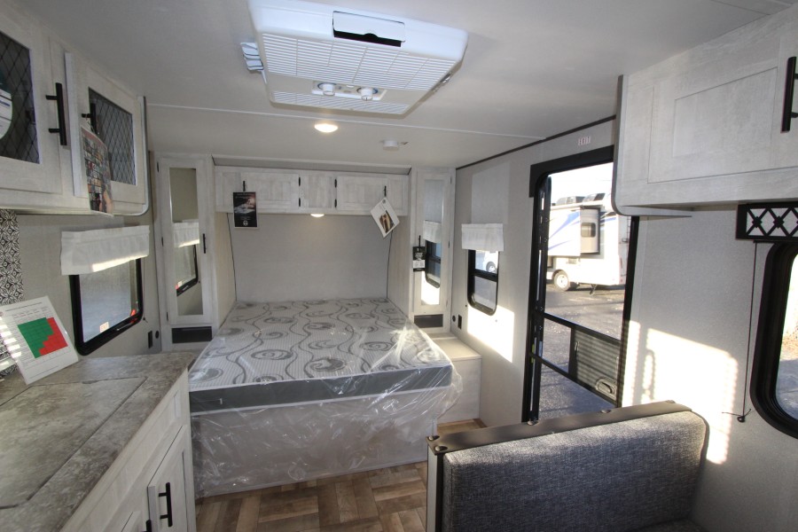 2023 Forest River RV Shasta 18FQ 5