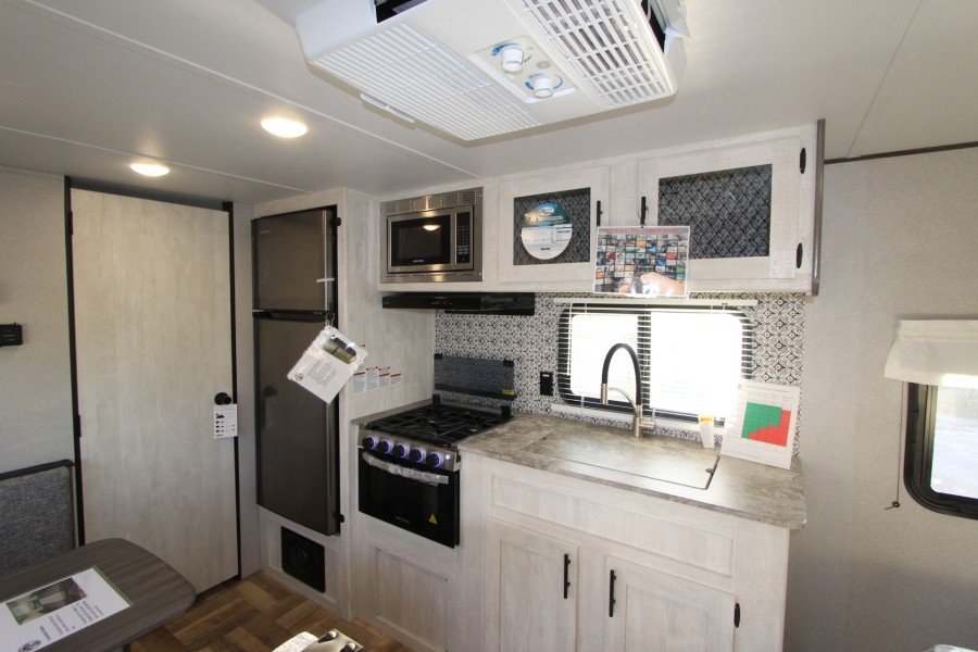 2023 Forest River RV Shasta 18FQ 3