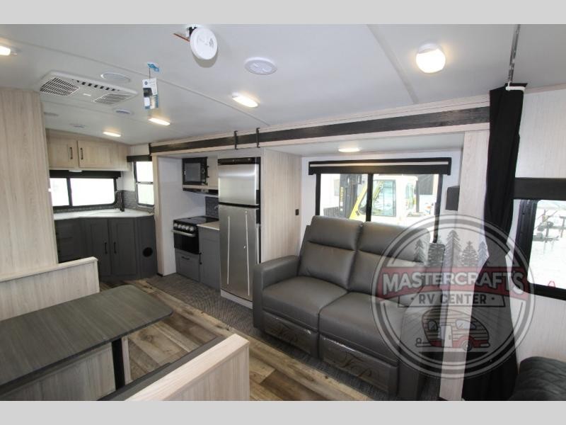 2022 Heartland Sundance ULTRA LITE 231ML 4