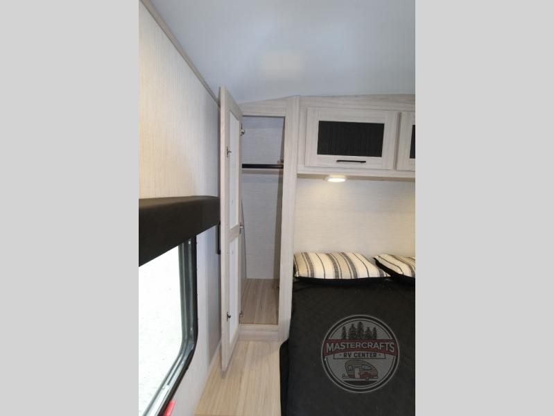 2022 Heartland Sundance ULTRA LITE 231ML 13