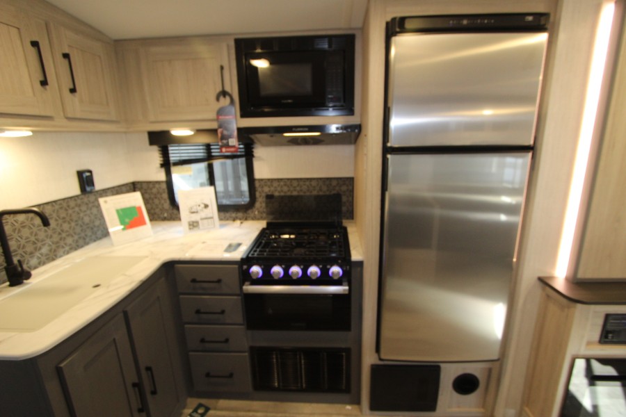 2022 Heartland Sundance ULTRA LITE 278BH 5
