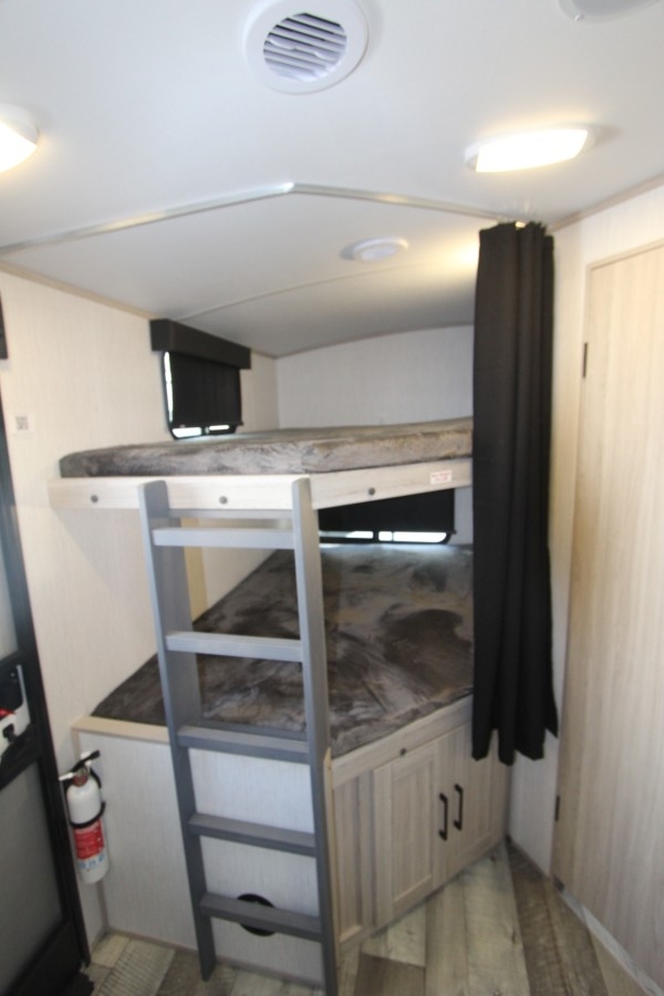 2022 Heartland Sundance ULTRA LITE 278BH 7