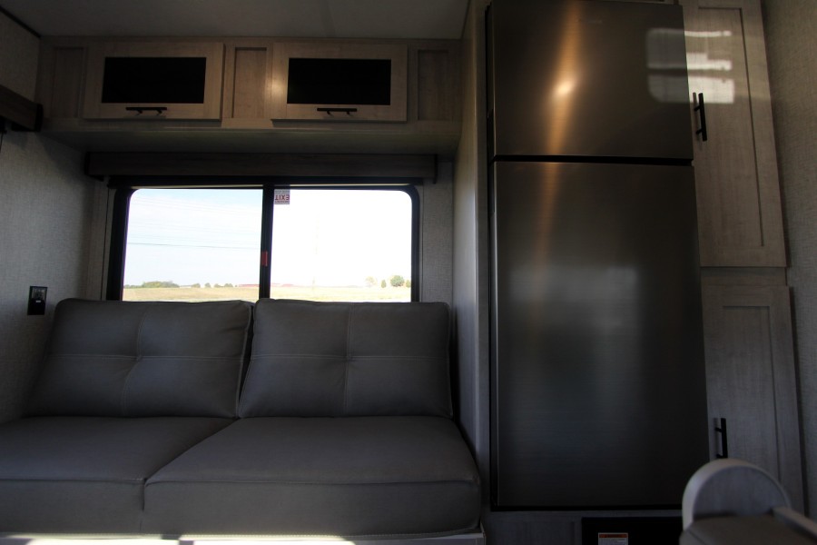 2025 CrossRoads RV Zinger 211RD 14
