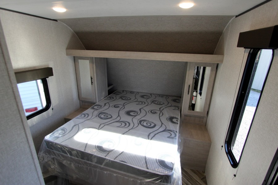 2025 CrossRoads RV Zinger 211RD 10