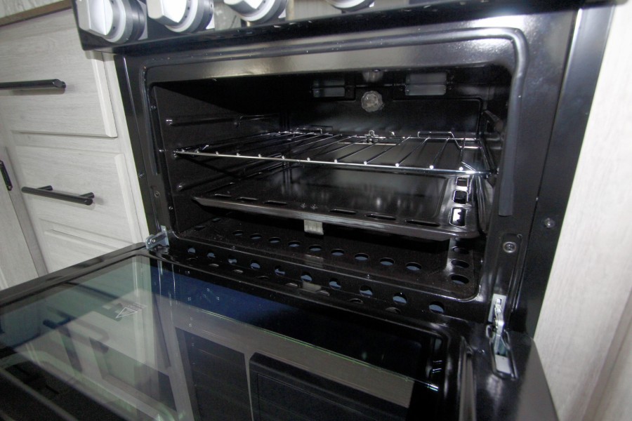 2024 CrossRoads RV Zinger 290KB 10