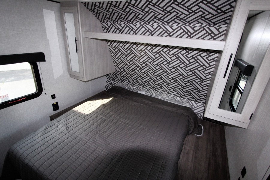 2024 CrossRoads RV Zinger 290KB 15